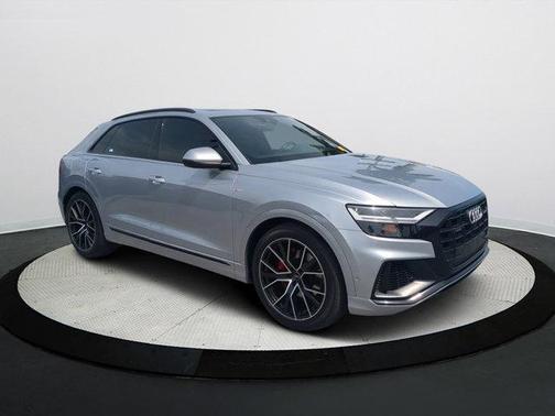 2019 Audi Q8 Premium Plus