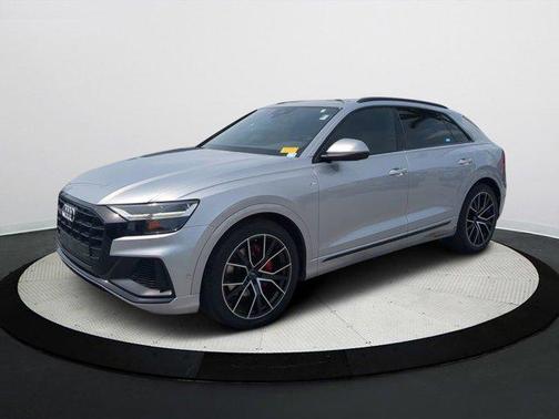 2019 Audi Q8 Premium Plus