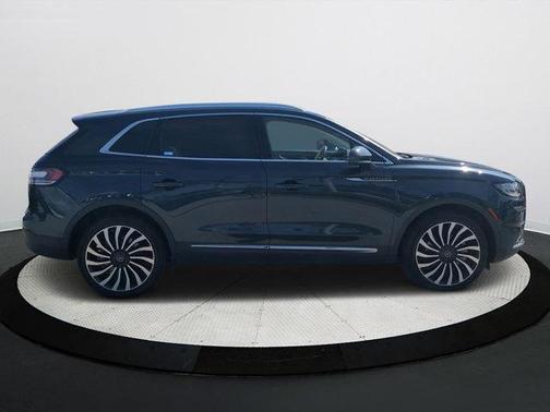 2023 Lincoln Nautilus Black Label