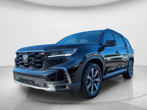 Crystal Black Pearl 2025 Honda Pilot Elite