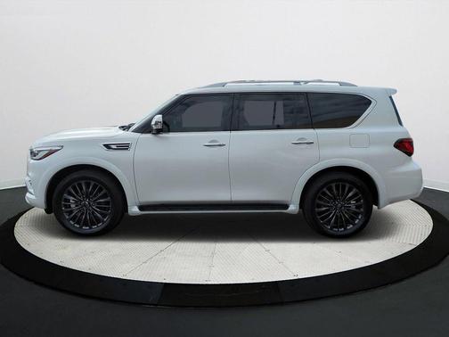 2022 INFINITI QX80 SENSORY
