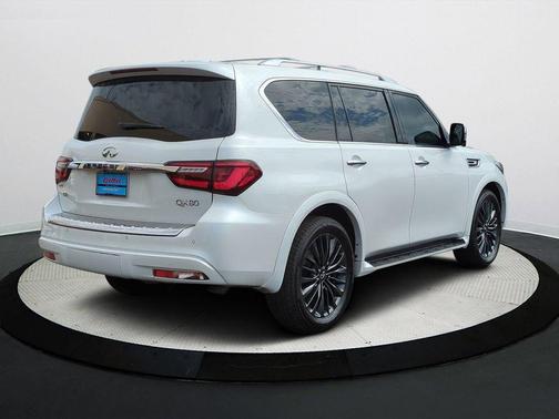 2022 INFINITI QX80 SENSORY