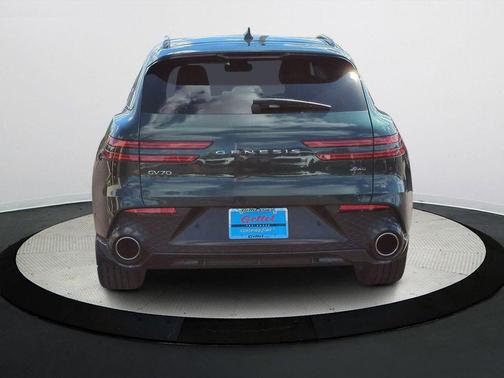 2023 Genesis GV70 2.5T