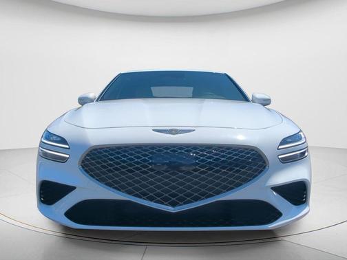 Alta White 2026 Genesis G70 2.5T