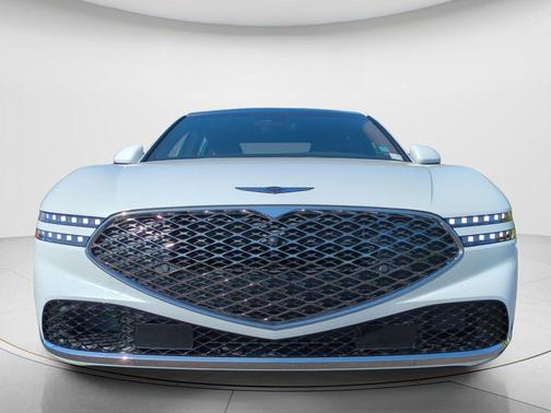 White 2026 Genesis G90 3.5T e-SC