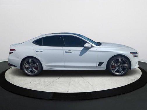 2025 Genesis G70 2.5T
