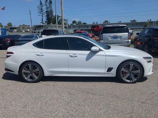 2025 Genesis G70 2.5T