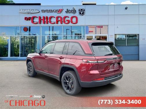 2025 Jeep Grand Cherokee Laredo