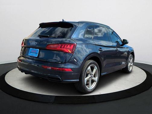 2020 Audi Q5 40 Premium Plus