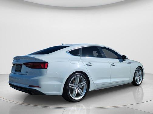 Glacier White Metallic 2018 Audi A5 2.0T Premium