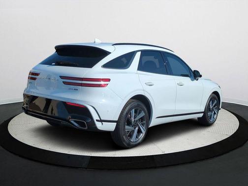 2026 Genesis GV70 3.5T Sport Advanced