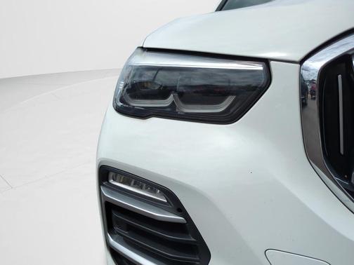 Alpine White 2019 BMW X5 xDrive40i