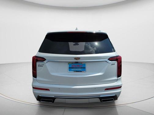 Crystal White Tri-Coat 2021 Cadillac XT6 Premium Luxury FWD