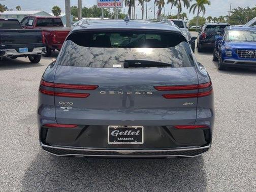 2026 Genesis GV70 2.5T Select