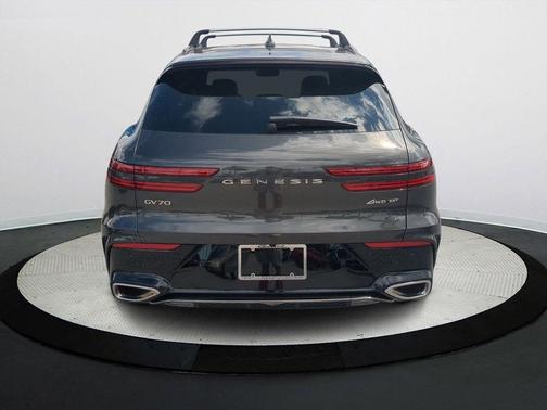 2026 Genesis GV70 3.5T Sport Advanced