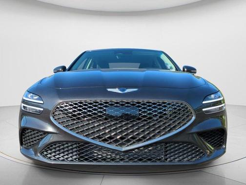 Makalu Gray 2023 Genesis G70 2.0T