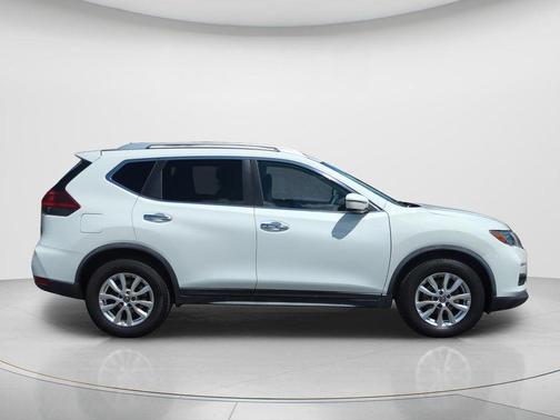 Glacier White 2020 Nissan Rogue SV