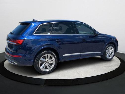2021 Audi Q7 45 Premium Plus
