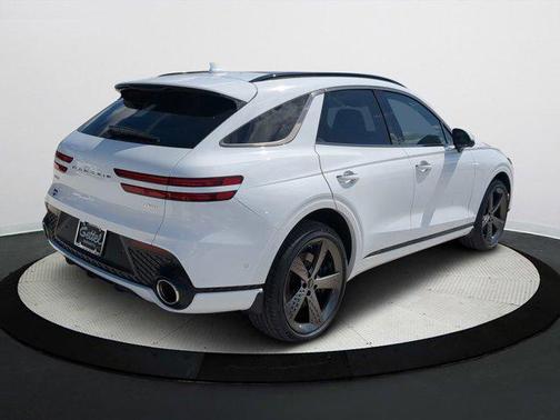 2025 Genesis GV70 2.5T