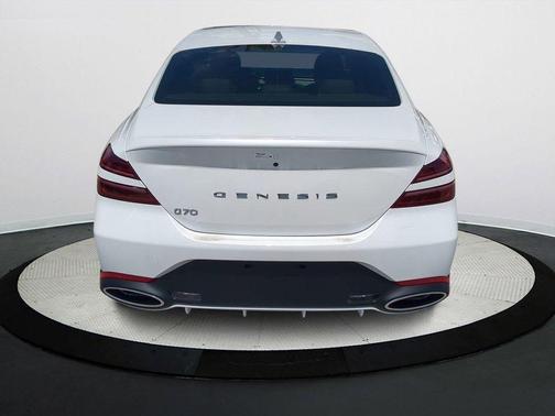 2026 Genesis G70 2.5T Standard