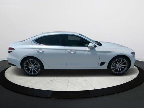 2026 Genesis G70 2.5T Standard