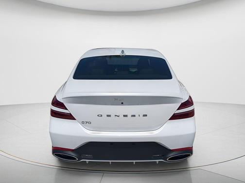 Alta White 2026 Genesis G70 2.5T