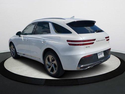 2026 Genesis GV70 2.5T Advanced