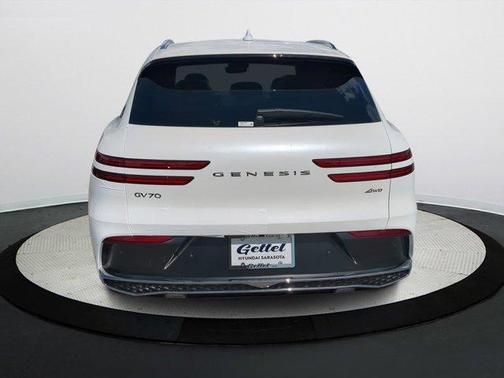 2026 Genesis GV70 2.5T Advanced