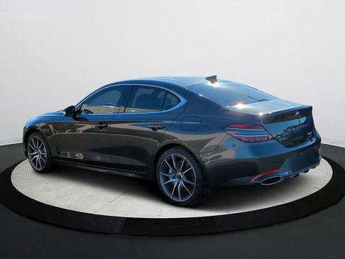 2026 Genesis G70 2.5T Standard