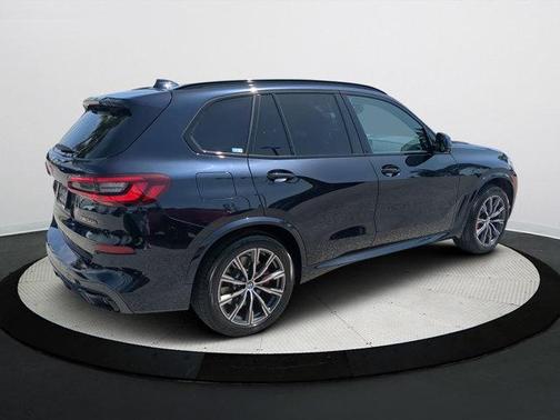 2023 BMW X5 M50i