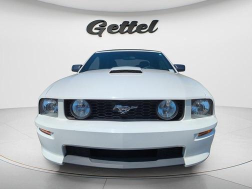 White 2008 Ford Mustang GT