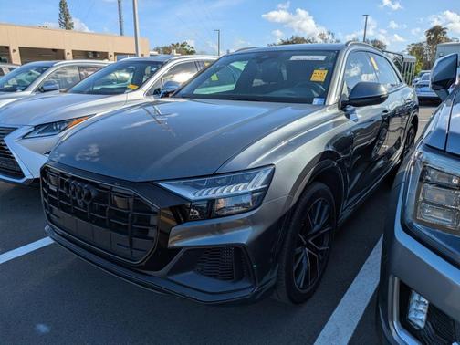 2023 Audi Q8 55 Premium Plus