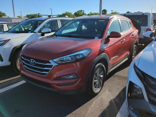 2017 Hyundai TUCSON SE
