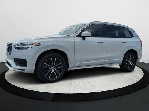 2020 Volvo XC90 T6 Momentum 7 Passenger