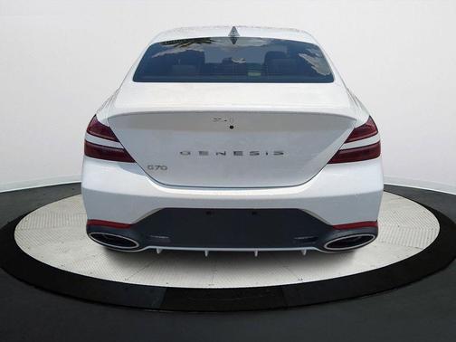 2026 Genesis G70 2.5T Standard