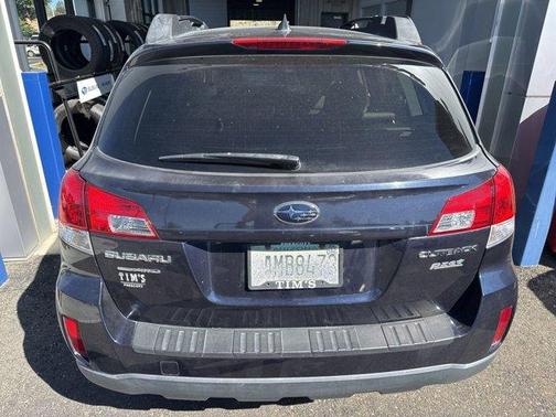 Deep Indigo Pearl 2014 Subaru Outback 2.5i Limited