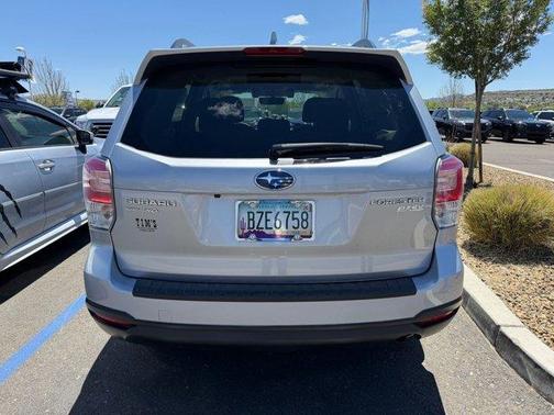 Ice Silver Metallic 2017 Subaru Forester 2.5i Premium