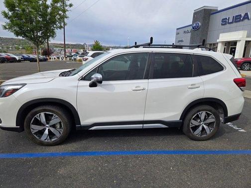 Crystal White Pearl 2020 Subaru Forester Touring