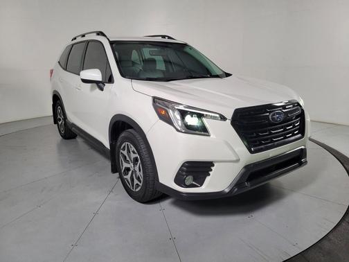 2022 Subaru Forester Premium