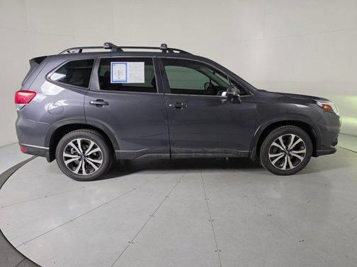 Magnetite Gray Metallic 2024 Subaru Forester Limited