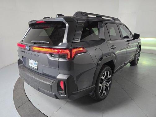 Magnetite Gray Metallic 2026 Subaru Outback Touring XT