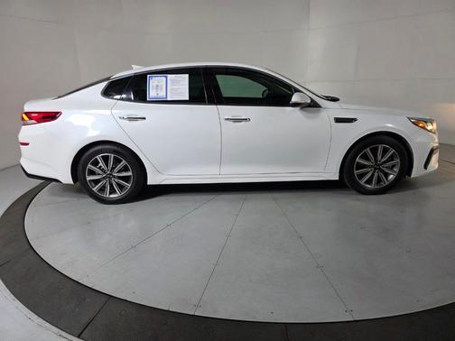 Snow White Pearl 2019 Kia Optima EX