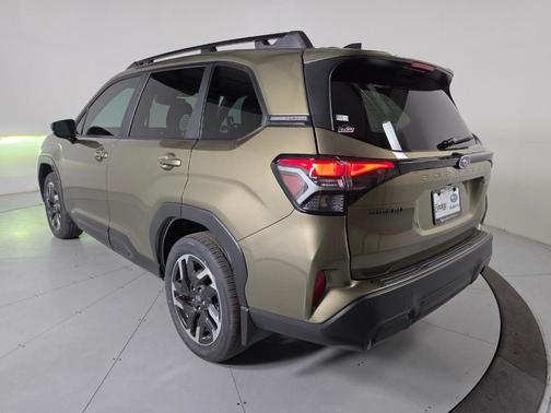 Autumn Green Metallic 2026 Subaru Forester Limited