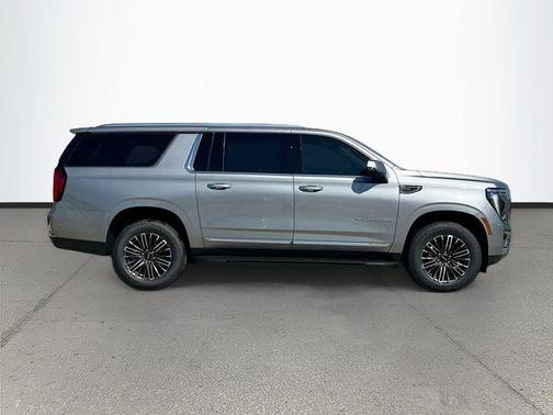 Sterling 2026 GMC Yukon XL Elevation