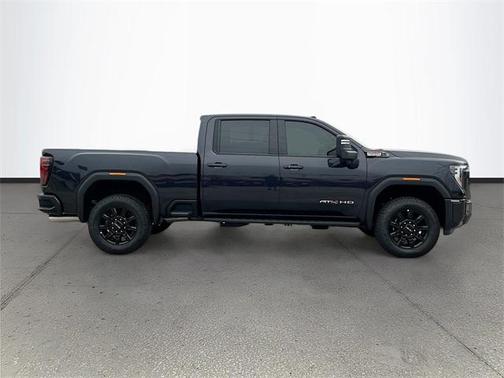 2025 GMC Sierra 2500 AT4
