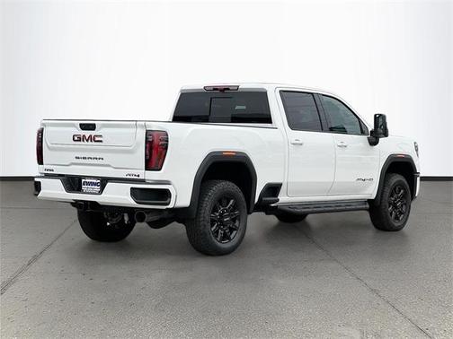 2025 GMC Sierra 2500 AT4