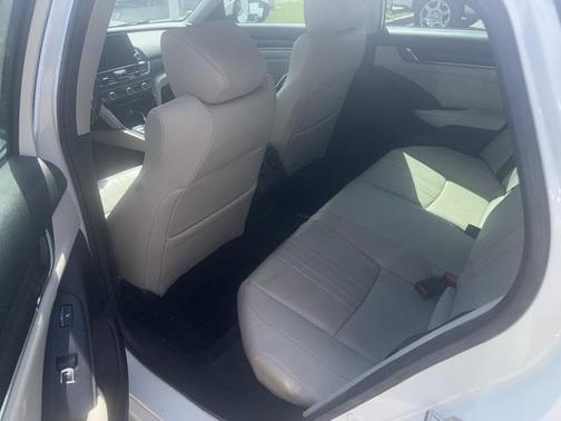 2019 Honda Accord Touring 2.0T