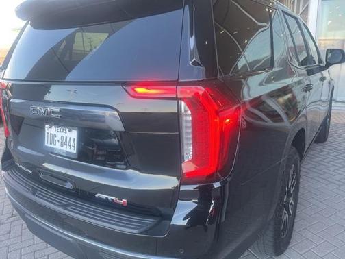 2023 GMC Yukon AT4