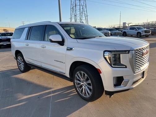 2022 GMC Yukon XL Denali