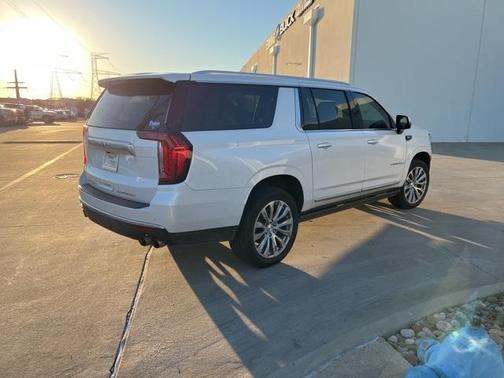 2022 GMC Yukon XL Denali